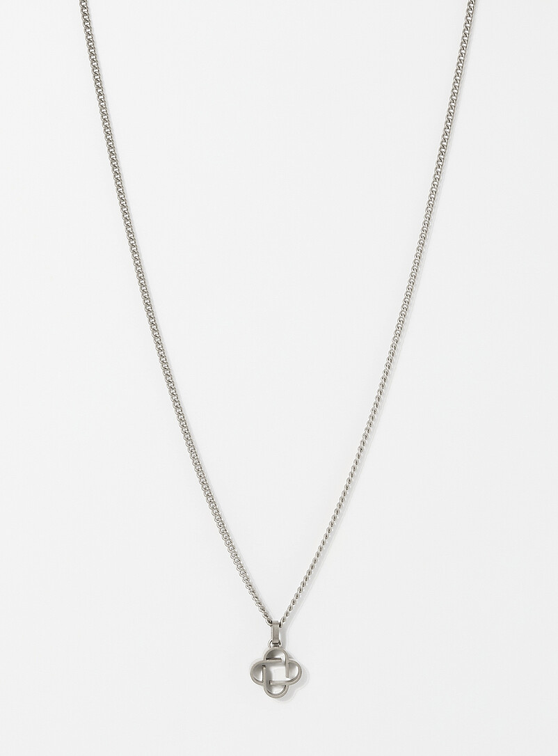Geo-clover necklace Available exclusively at Simons product image (primary)