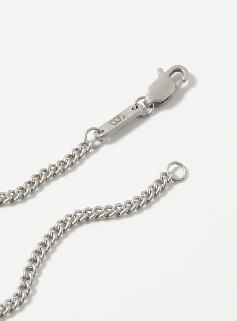 Geo-clover necklace Available exclusively at Simons product image 2