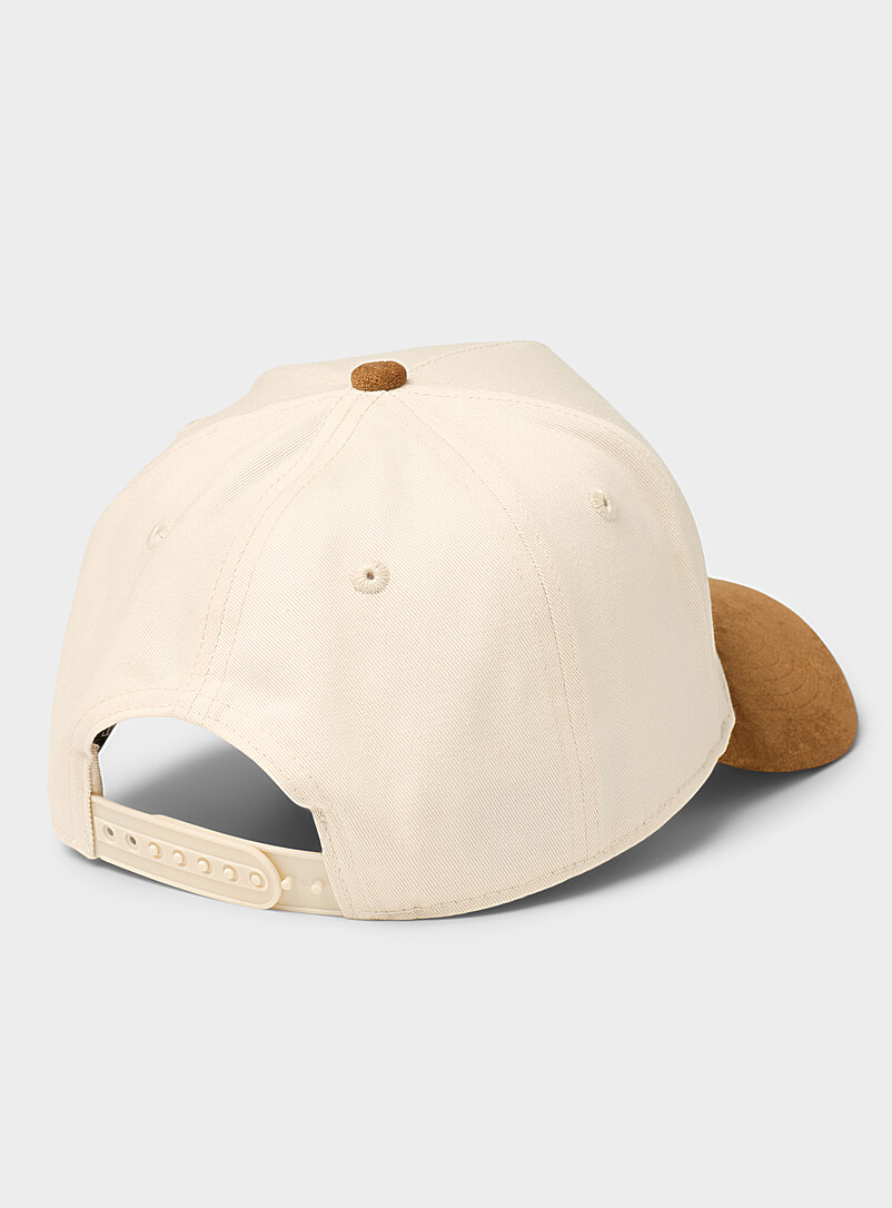 Country Liberty: La casquette cr&egrave;me visi&egrave;re su&egrave;de Brun pour homme