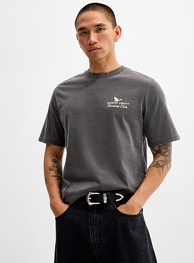 Country Liberty: Le t-shirt d&eacute;lav&eacute; Hunting Club Charbon pour homme