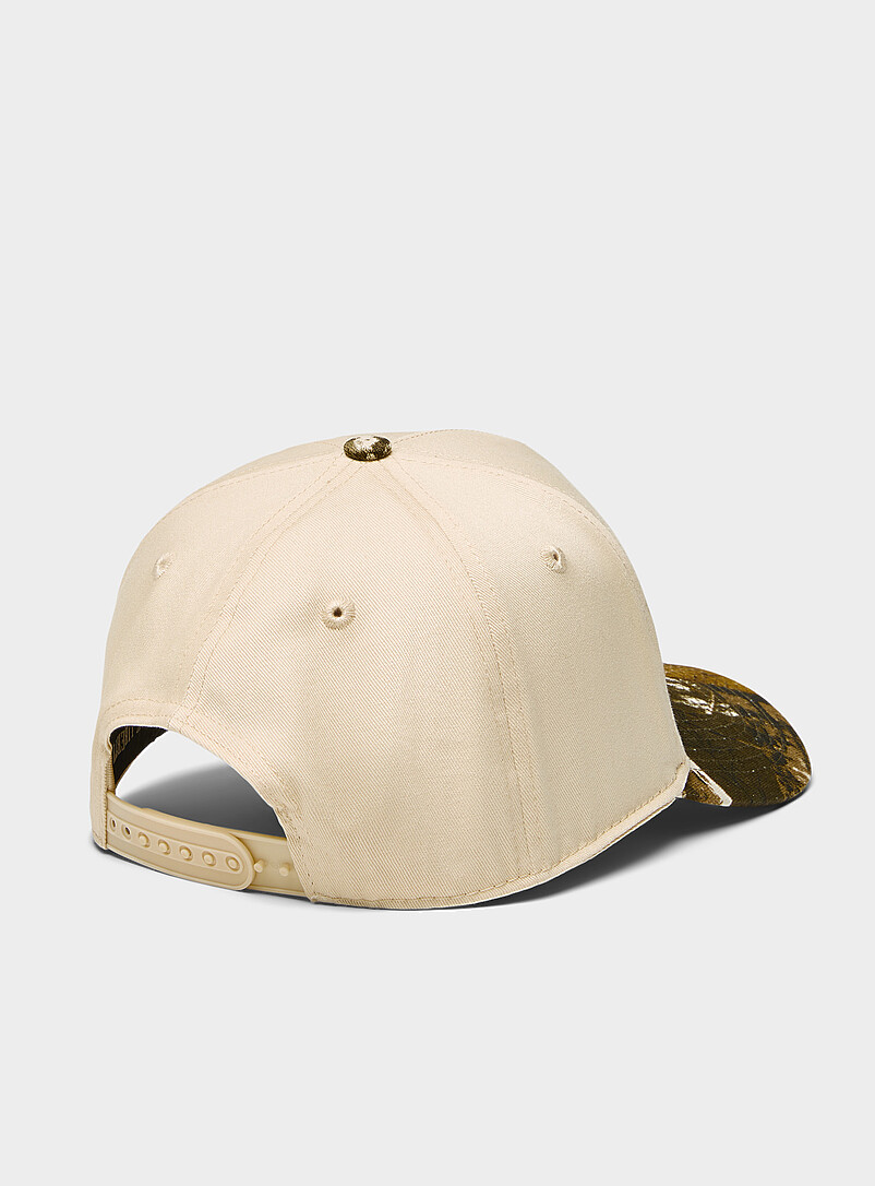 Deer-logo camouflage cap product image 2