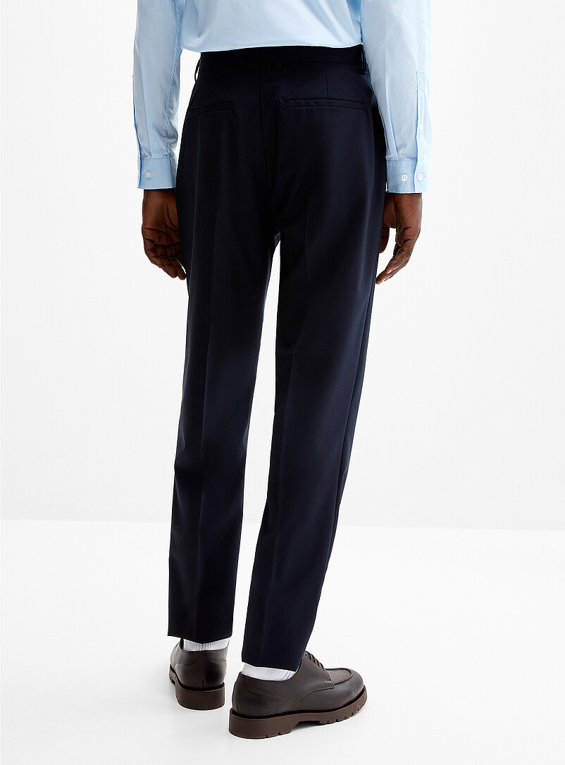 Le 31: Le pantalon essentiel marine Tissu de laine sign&eacute; Marlane <b>Coupe Reykjavik - Fusel&eacute;e &agrave; plis</b> Bleu fonc&eacute; - Indigo pour homme