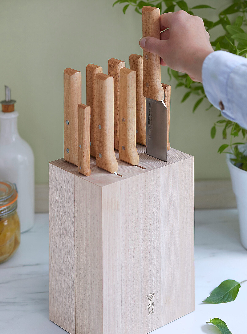 Beech wood nine-knife storage block product image (primary)