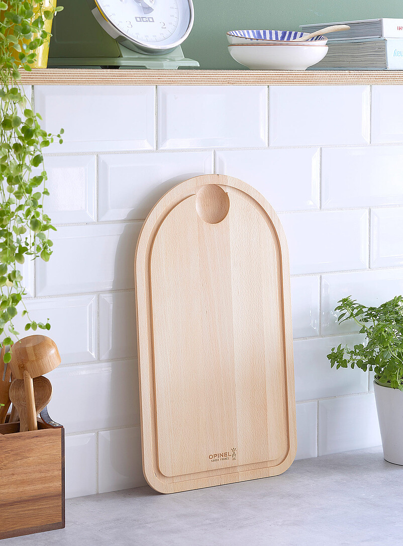 Large beech wood cutting board product image (primary)