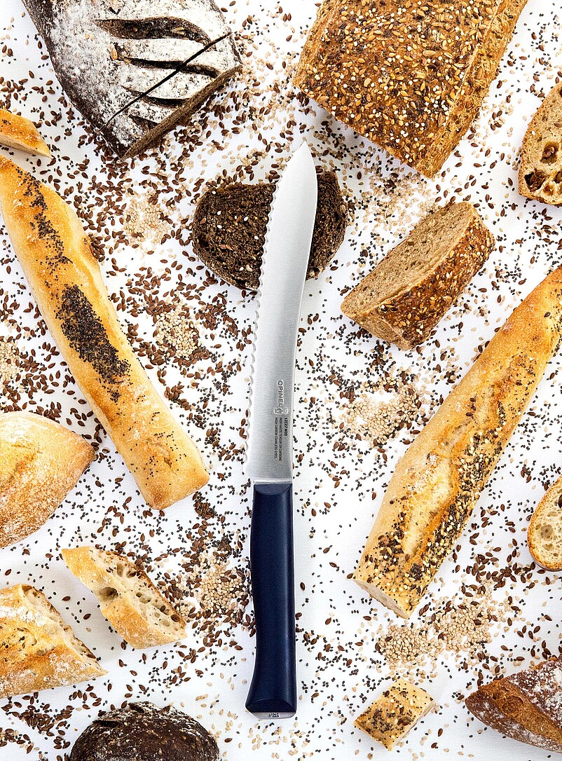 No. 216 Intempora bread knife product image (primary)