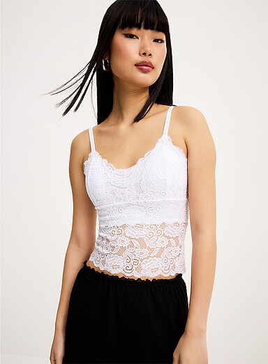 Scallpoed lace trim cropped cami