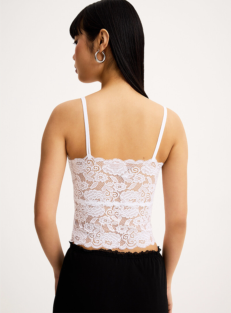 Twik Fuchsia Scallpoed lace trim cropped cami for women