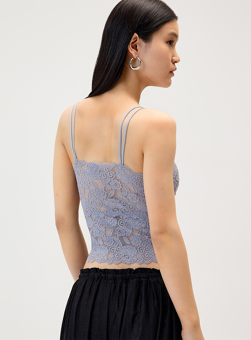 Twik: La camisole courte dentelle bordure festonn&eacute;e Fuchsia pour femme
