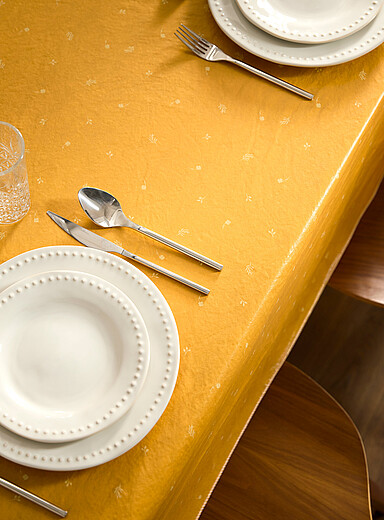 Simons Maison: La nappe vinyle fleurs d&eacute;licates Jaune tournesol