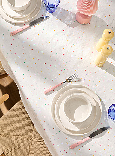 Simons Maison: La nappe vinyle confettis &Eacute;cru &agrave; motifs
