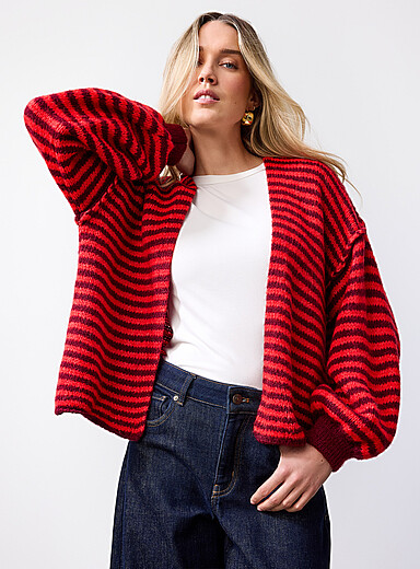 Le cardigan ouvert &agrave; rayures manches bouffantes <b>Collection exclusive d'Italie</b>