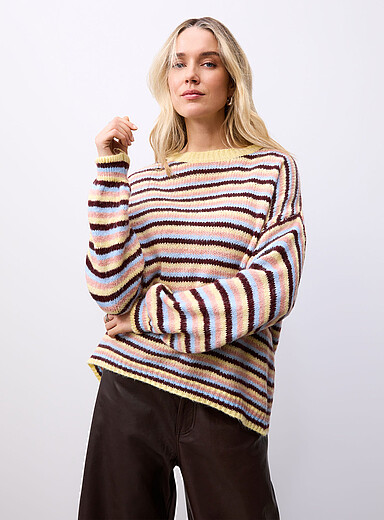 Contemporaine: Le chandail rayures bonbons manches ballon <b>Collection exclusive d'Italie</b> Jaune &agrave; motifs pour femme
