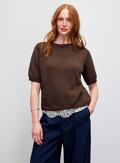 Lace insert boxy-fit sweater <b>Exclusive collection from Italy</b>