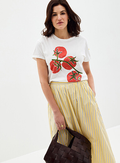 Nach Patterned White Tomatoes on the vine T-shirt for women
