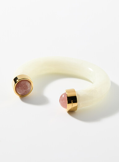 Le bracelet manchette quartz