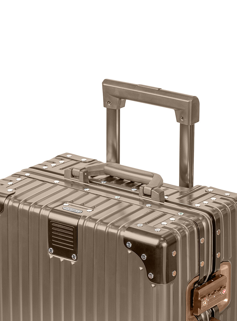 Hardside aluminum carry-on luggage Elite collection product image 3