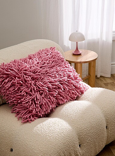 Le coussin rose franges hirsutes m&eacute;lange de laine 40 x 60 cm