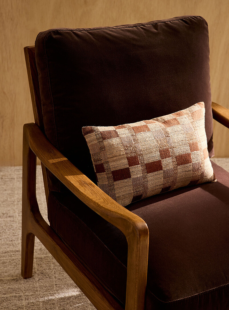 Warm checkers removable-cover cushion 25 x 40 cm product image (primary)