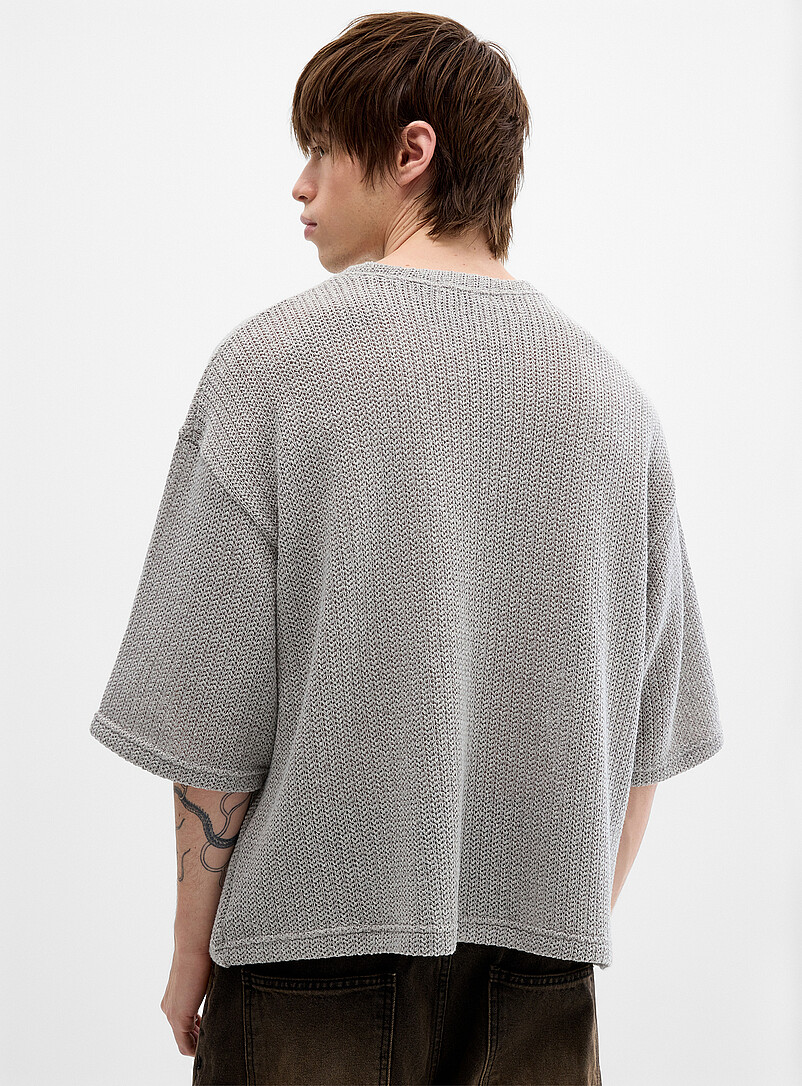 Djab: Le t-shirt tricot ajour&eacute; surdimensionn&eacute; <b>Importation de S&eacute;oul</b> Charbon pour homme