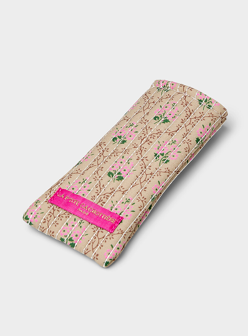 Quilted glasses case product image (primary)