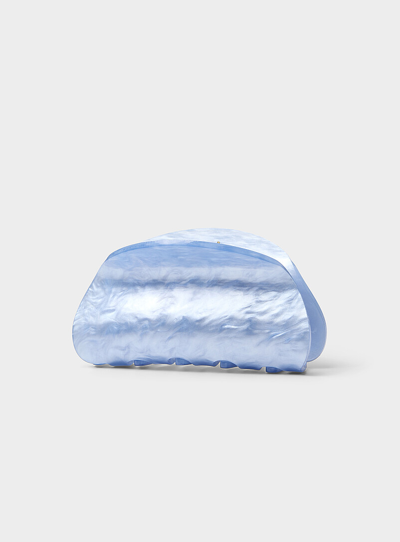 Pearly half-moon clip product image (primary)