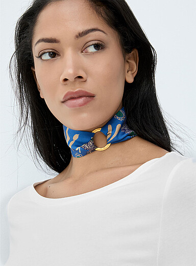 Le duo foulard color&eacute; pure soie et anneau