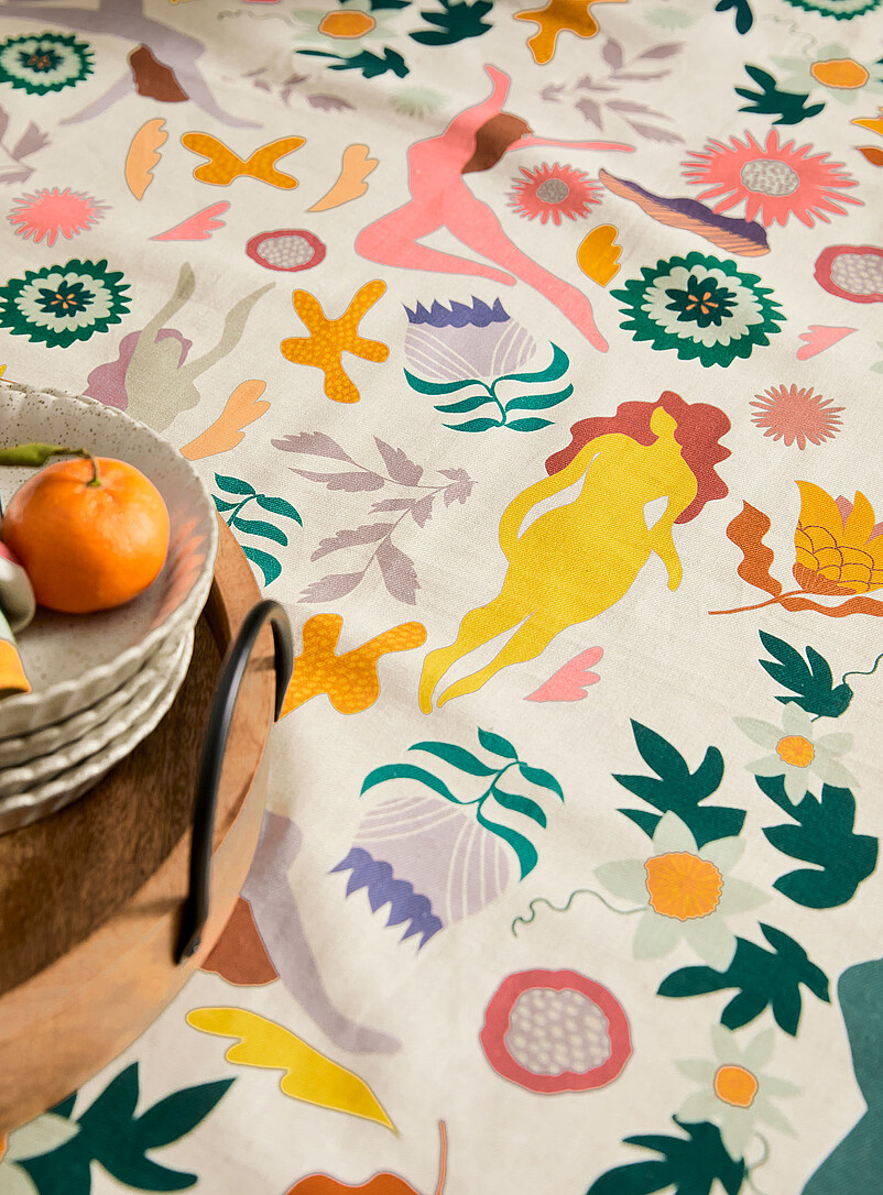 Dora Nola: La nappe color&eacute;e &agrave; pampilles &Eacute;cru &agrave; motifs
