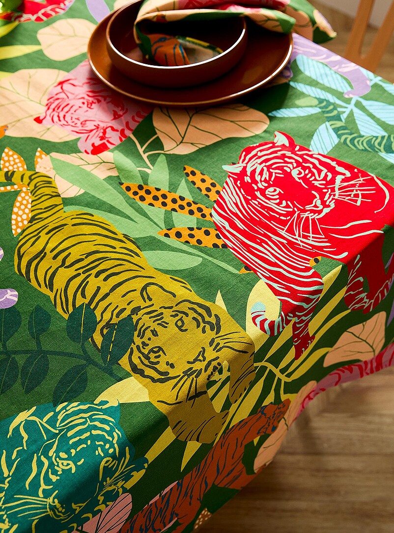 Dora Nola: La nappe color&eacute;e &agrave; pampilles &Eacute;cru &agrave; motifs