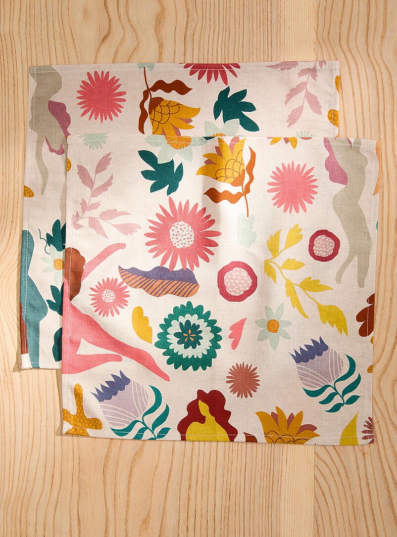 Dora Nola Patterned Ecru Colourful napkin set
