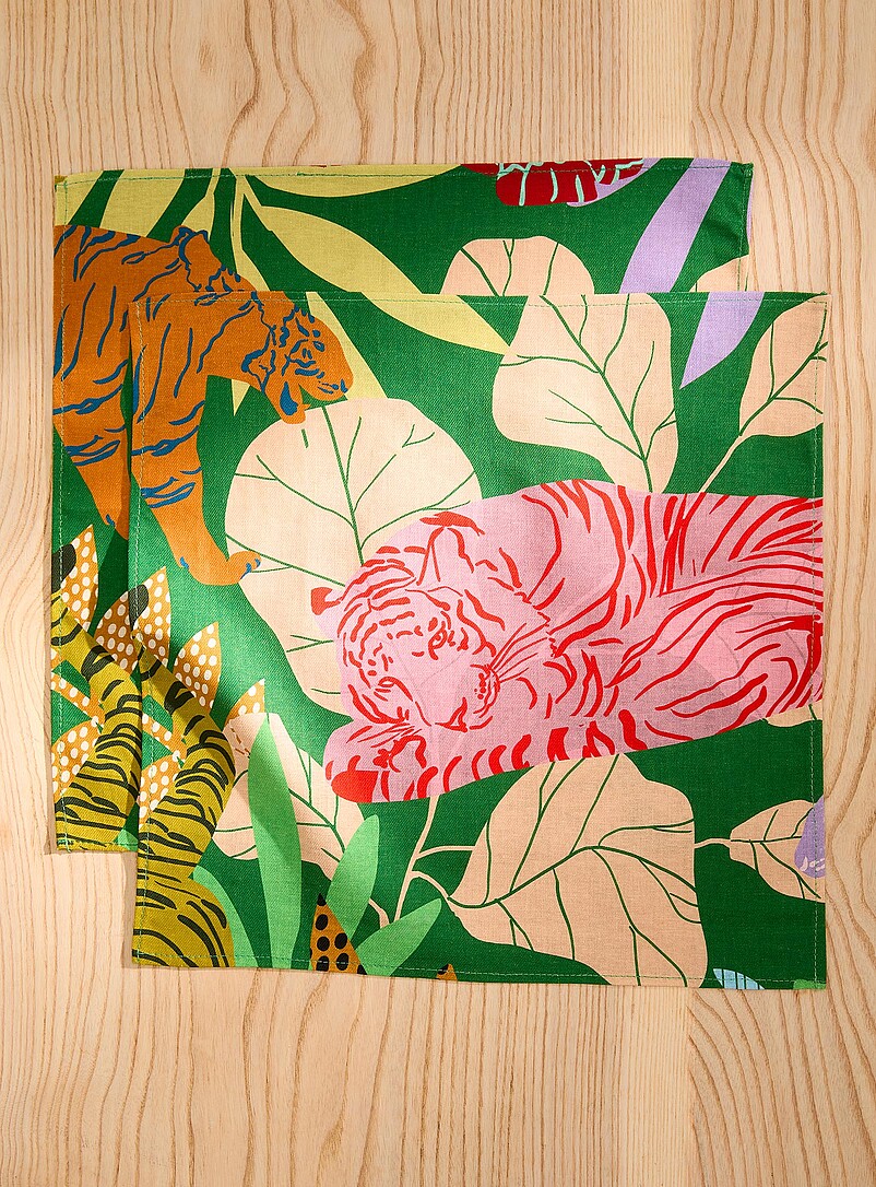 Dora Nola Patterned Ecru Colourful napkin set