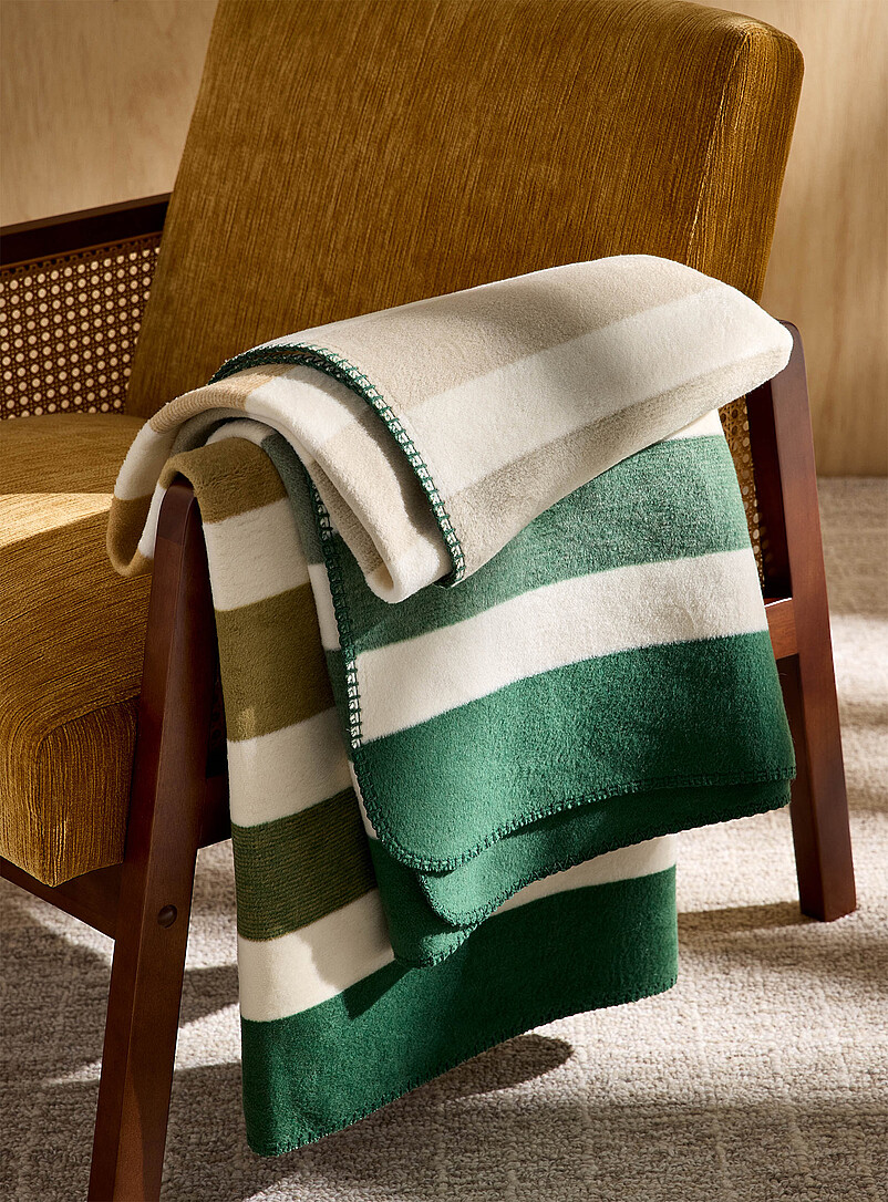 Horizon Green striped throw 150 x 200 cm product image (primary)