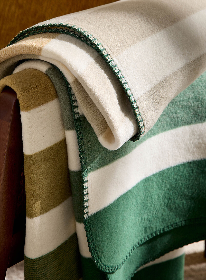 Horizon Green striped throw 150 x 200 cm product image 2