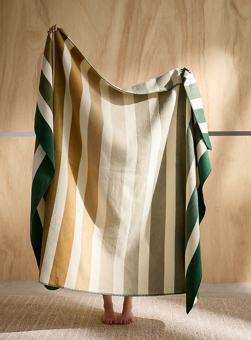 Horizon Green striped throw 150 x 200 cm product image 3