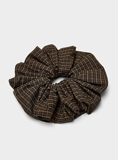 Large checked scrunchie