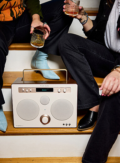 SongBook MAX Bluetooth audio system