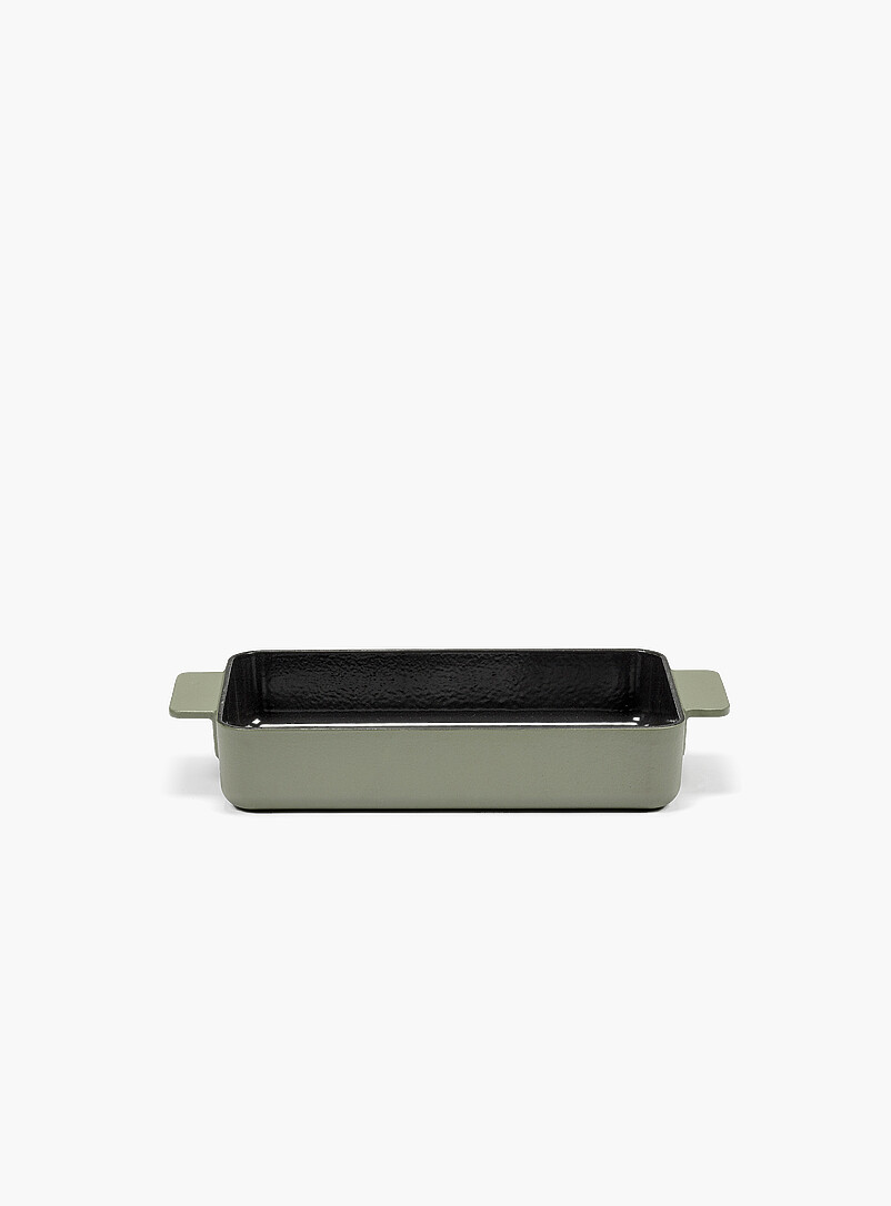 Surface large cast-iron oven dish product image (primary)