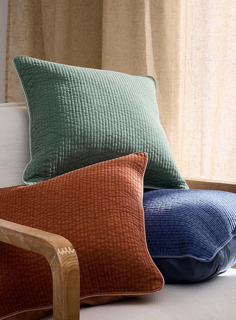 Simons Maison: Le coussin d&eacute;houssable matelass&eacute; effet d&eacute;lav&eacute; 45 x 45 cm Vert