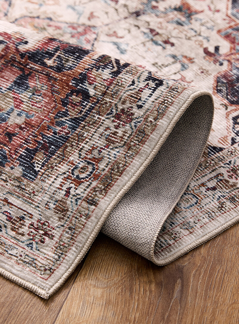 Floral medallion Persian-style rug See available sizes product image 2