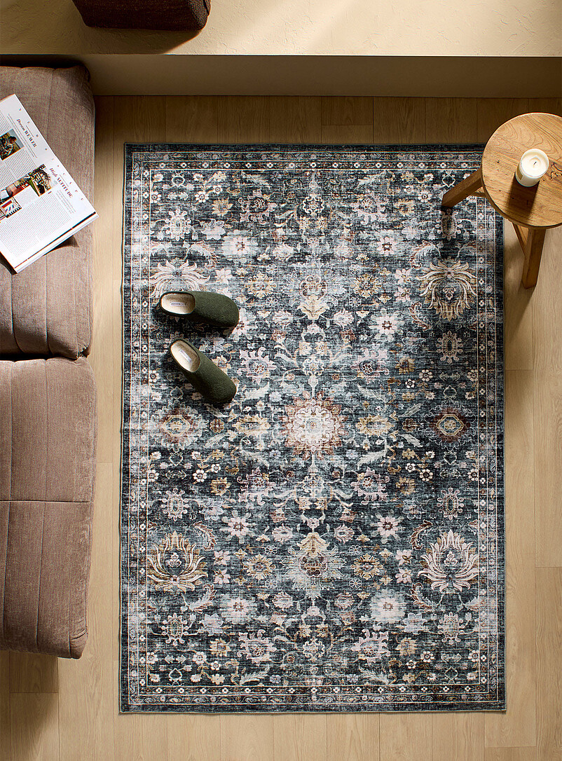 Midnight garden Persian-style rug 120 x 180 cm product image (primary)