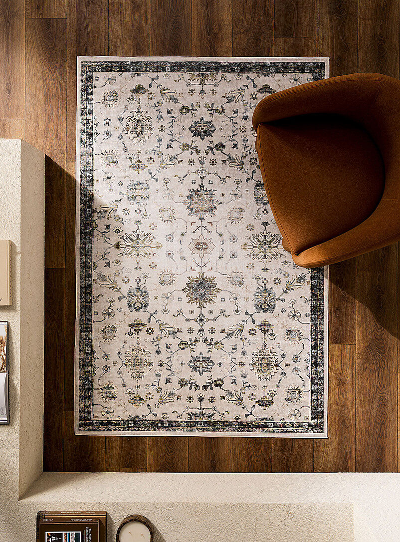 Dreamy flowers Persian-style rug 120 x 180 cm product image (primary)