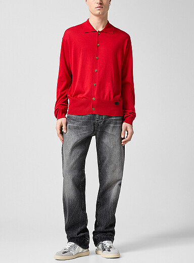 Logo medallion faded black jean