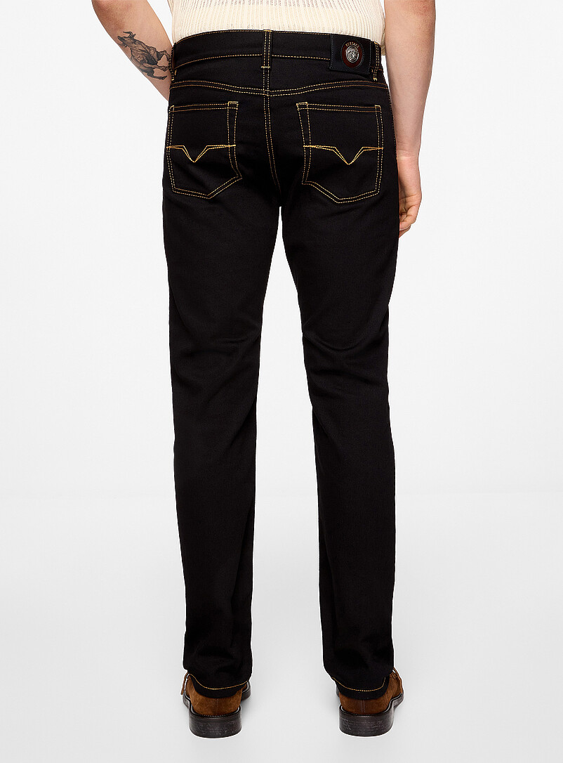 Contrasting topstitching tapered jean product image 3