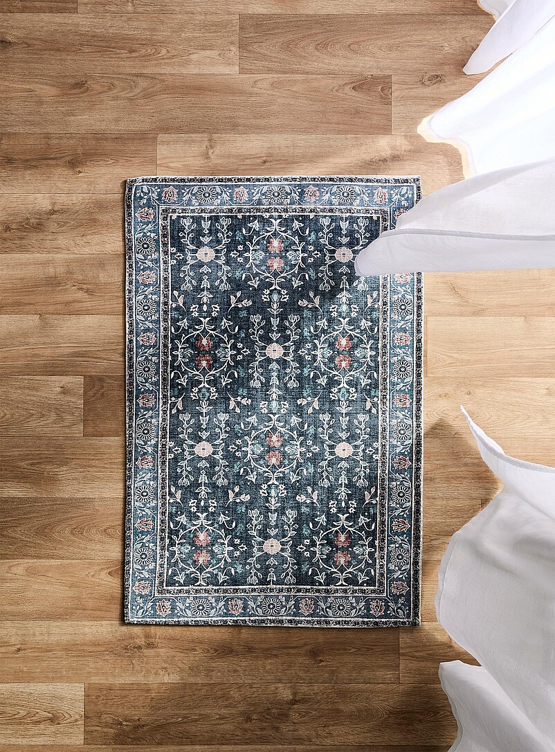 Ancient blooms Persian-style rug 60 x 90 cm product image (primary)
