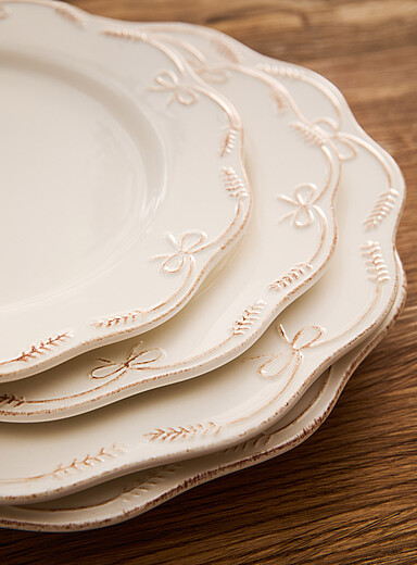 Embossed bows large plate