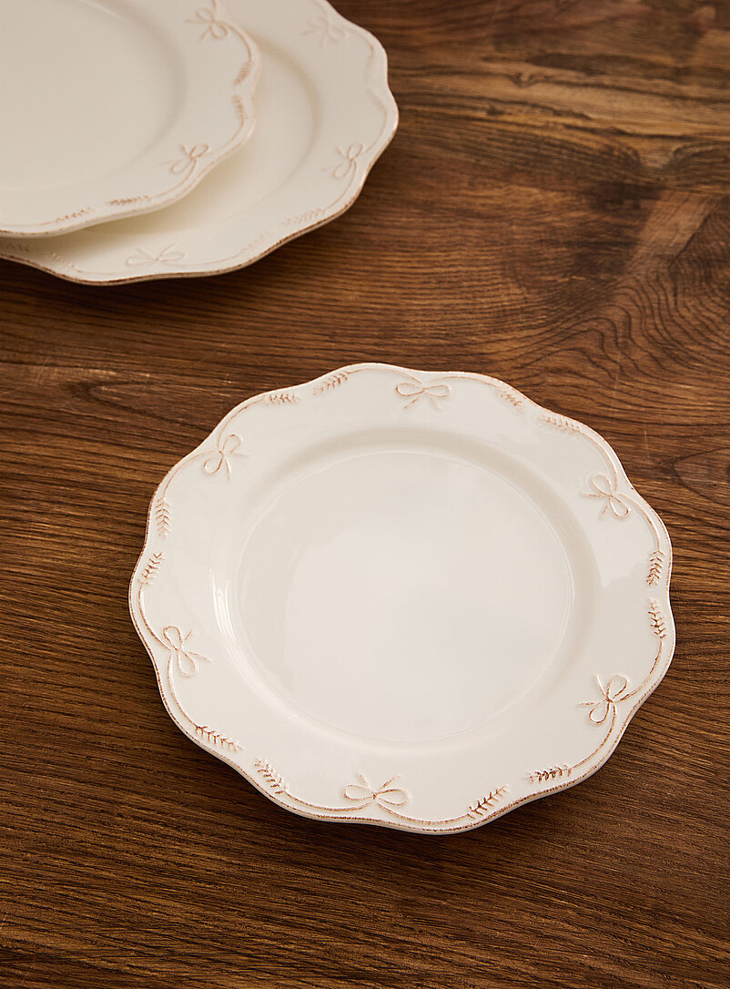 Embossed bows small plate product image (primary)