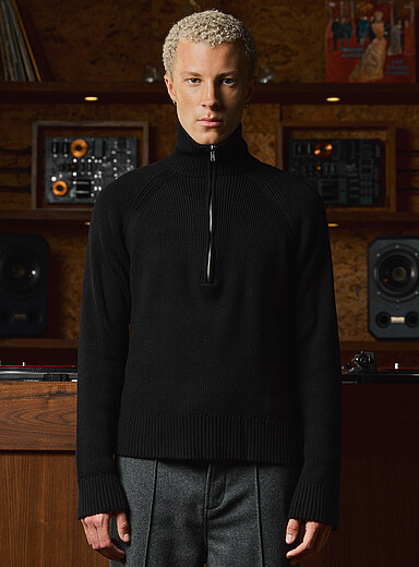 FIVE STUDIOS: Le chandail col zipp&eacute; tricot c&ocirc;tel&eacute; Noir pour homme