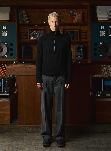 FIVE STUDIOS: Le pantalon feutre plis relief Coupe ample Charbon pour homme