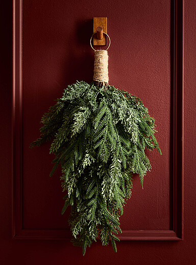 Artificial fir leaf wall hanging <b>Christmas Collection</b>