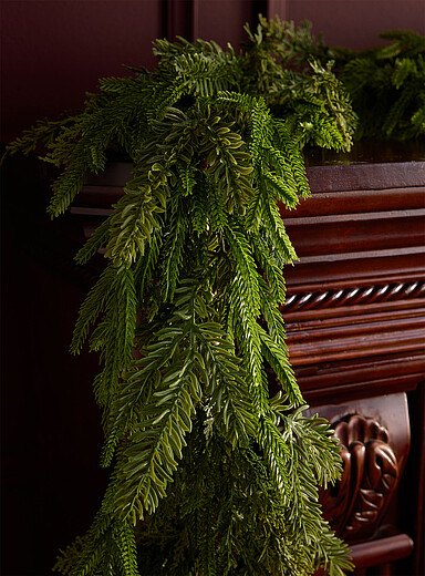 La guirlande imitation feuilles de sapin <b>Collection de No&euml;l</b>
