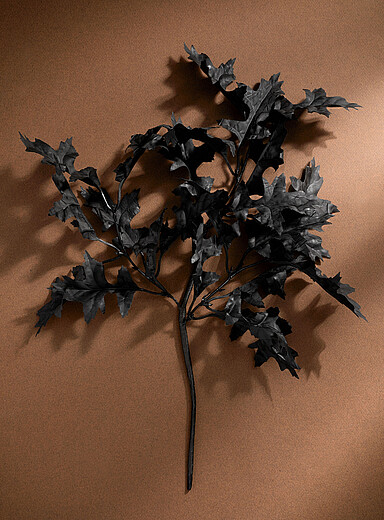 La branche imitation feuilles noires <b>Collection d'Halloween</b>
